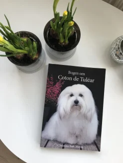 Bogen om Coton de Tuléar | Christina Bæk Møller